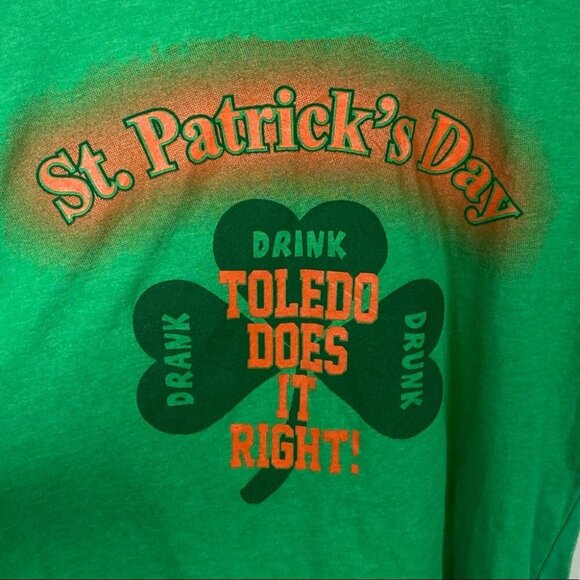 Next Level St. Patrick’s Day Clover Tee Toledo Size Small Green Short Sleeve Top - Picture 4 of 8